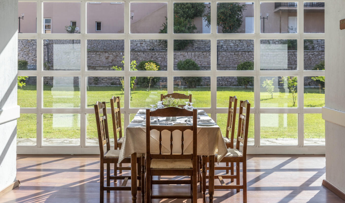 Polythea restaurant